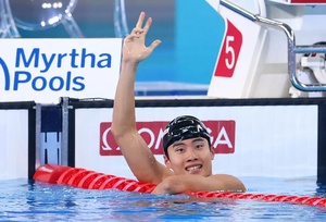 Korea and China swim to second gold medals on third night of Doha 2024