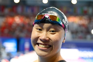 Singapore President congratulates local swimmer Gan Ching Hwee