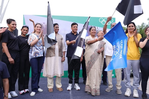 India’s Sports Minister joins Olympic Day Run in Delhi