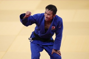 Judoka Takato earns Japan’s first gold medal of Tokyo 2020