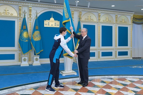 Kazakhstan President hands over national flag for Beijing Winter Olympics