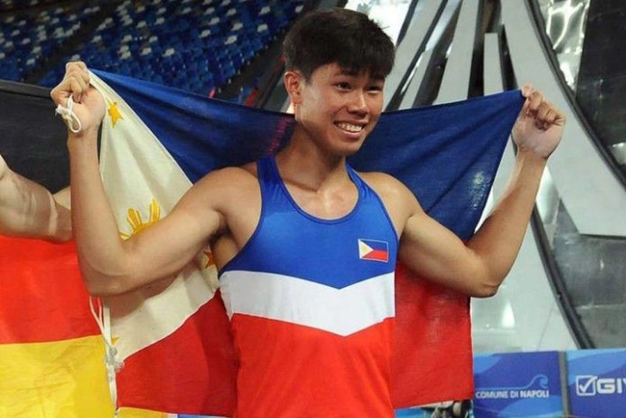 Philippines pole vaulter Ernest John Obiena. © Business Mirror