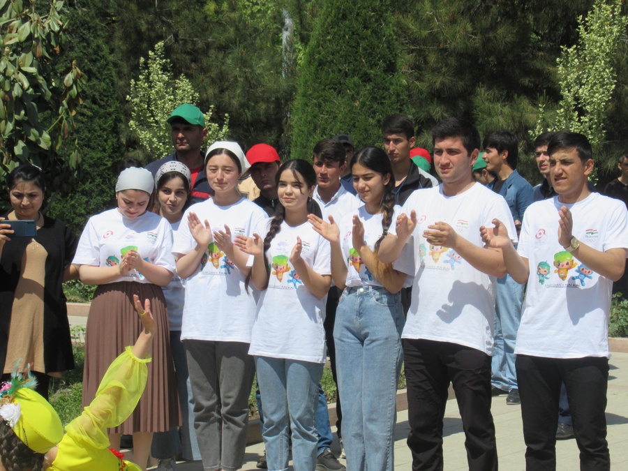 Asian Games Youth Reporter Project students attend the fun run. © OCA