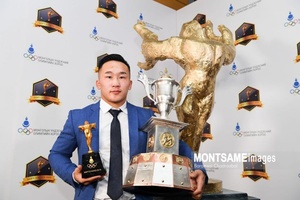 Boxer Tsendbaatar wins top prize at 2019 Mongolian sports awards