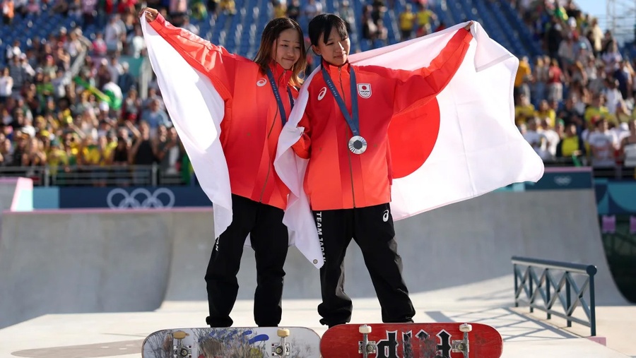 Gold and silver for Japan in women’s street skateboarding (Getty Images)