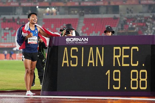 Thai flyer Boonson races to sprint double
