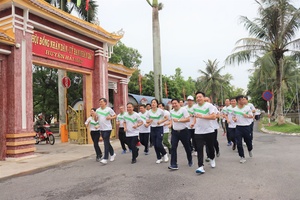 SEA Games champion runner joins Olympic Day celebrations in Vietnam