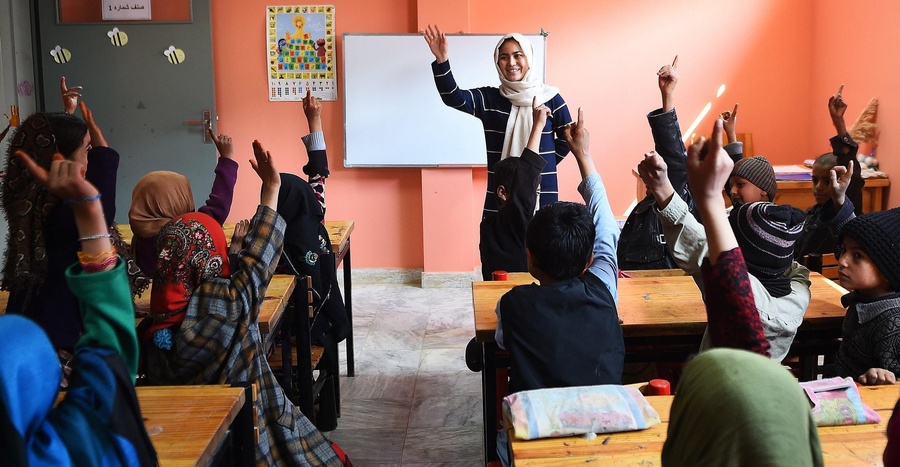 Skateistan in Kabul – empowering children, especially girls, through skateboarding and education. © Skateistan.org