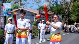COC President Gao Zhidan flags off Asian Beach Games torch relay in Sanya