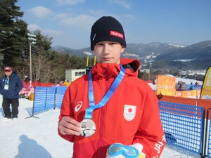 Olly ends Winter YOG with two silver medals for Japan