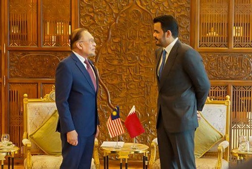 OCA President Sheikh Joaan meets with His Majesty the King of Malaysia