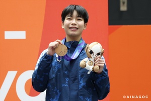 Thailand’s Kaewolanwasu overcomes pre-Games pain to claim poomsae bronze