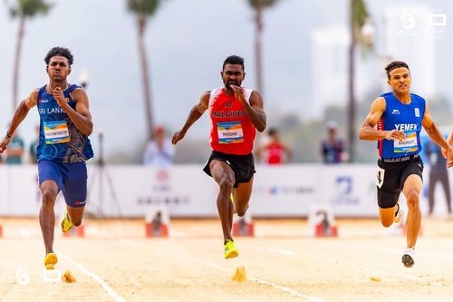 Sand is the great leveller in 60m dash