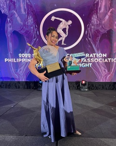 Olympic champ Diaz lifts top sports award for fourth time in Philippines
