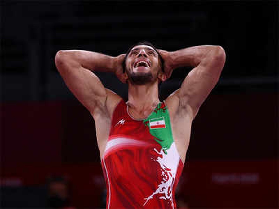 Gold for Iran's Mohammadreza Geraei. © Reuters