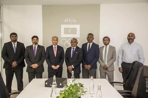 FINA President pledges full support to develop swimming in Maldives