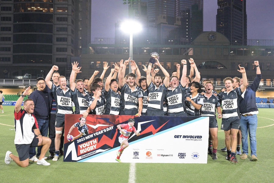 Overseas U19 celebrate their Middlesex Cup win on return to HKRU NYD Tournament.