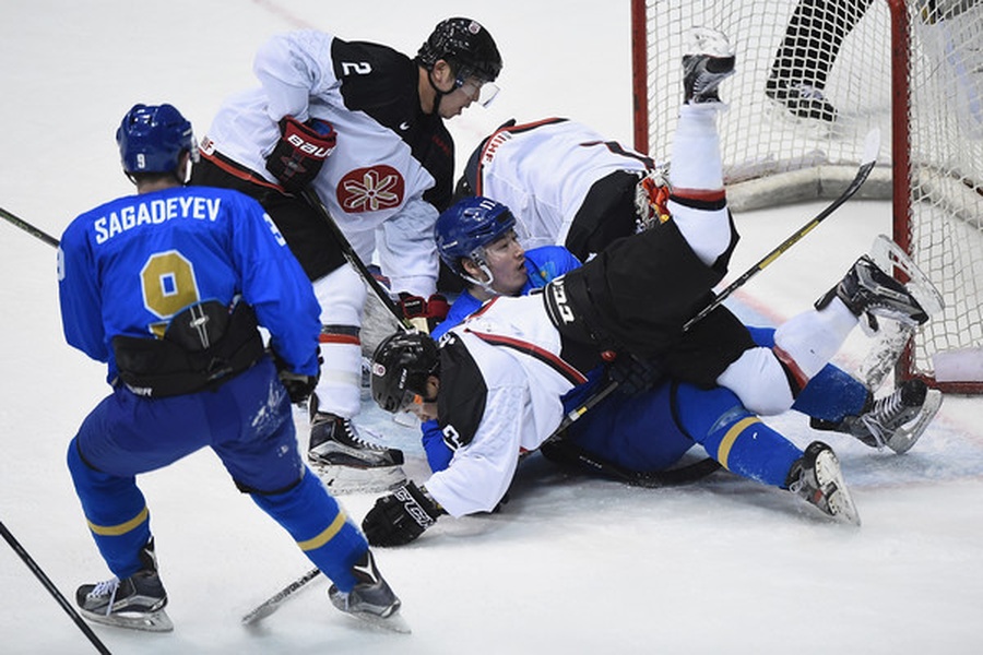 Kazakhstan v Japan at the 2017 Asian Winter Games in Sapporo. © Matt Roberts/Getty Images AsiaPac