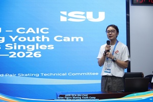 ISU referee Huang Feng stresses the importance of rules to Harbin camp