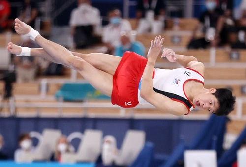 Shin vaults to Korea's sixth gold medal of Tokyo 2020