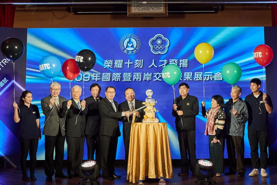 10th Anniversary of International Sports Affairs Training Course celebrated at CTOC Year-End  Reception