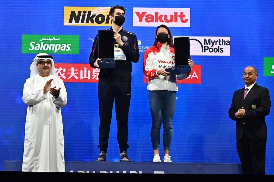 Siobhan Haughey (Hong Kong) and Kliment Kolesnikov (RSF) were awarded best individual swimmers. USA won best team award.