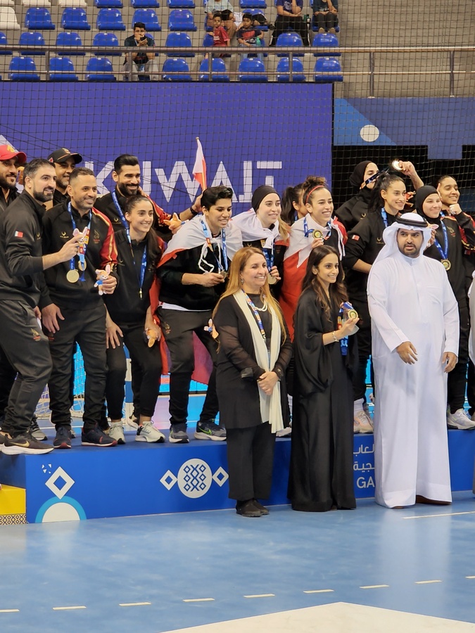 Sheikha Hussa bint Khalid Al-Khalifa (centre, front row) celebrates Bahrain women's futsal gold medal at 3rd Gulf Games © OCA